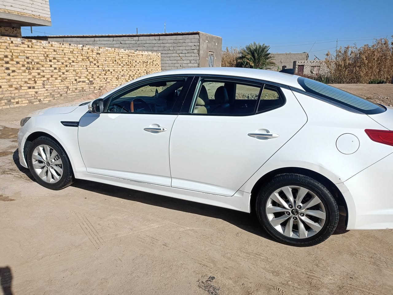 السلام عليكم كيا اوبتيما2012محرك2400مفتوح للبيع مكفوله من الضربه القويه السونار مرفق بلمنشور السعر125وبيه مجال الاتصال على الرقم***********
