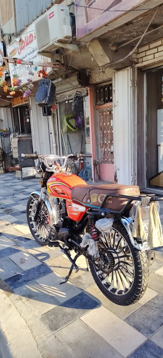 السلام عليكم 
2024نازله ب. ال 25 
دراجه ايراني. سونك 5 نمر
مكينه سوده 200 cالدراجه جديده كهربائيات كلها شغاله مكينه تخبل اوراق كامله جيب وياك فيتر وافحص ع راحتك برغي ممفتوح بيها كفاله كير مكينه كهربائيات سعره 750وبيها مجال
مكانه بغداد الشعب للاستفسار *********** موجود واتساب
