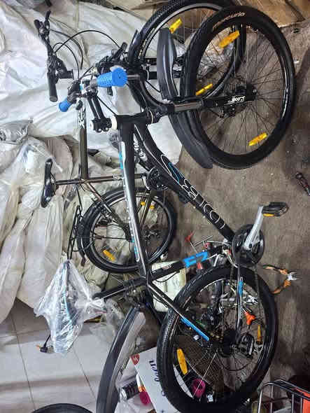 دراجه حجم 26
براند DBS  استراد من Norway 🇳🇴 
7في3گير 
سيستم كامل شيمانو acera 
نظافات 95بل 💯 
نظام بي ديسكات 
دبل قفل فتح 
لون حلو 
كامل المنيوم 
قياس فريم xl کبير 
عنواني اربيل سوق باسكيلات مقابل گراج سلام 
متوفر توصيل كافه لكل محافظات عيراق 
وتساب موجود *********** ☎️
بنسبة سعر 👇👇👇👇👇👇👇مهيمه 
                         185 الف فقط 
دراجه زيرووووو  ماشاءالله
