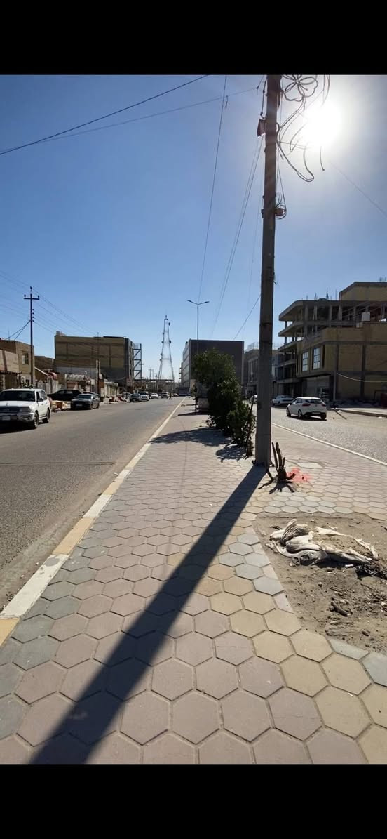 بيت للبيع

200 متر 

واجهه 10 نزال 20

الشهداء - قرب جامعه العين مقابل مدارس اسد بغداد

موقع مناسب للاستثمار او سكن تجاري

مناسب لفتح بنايه شقق

بناء حديث

الواجهه حجر

بعد 100 متر عن جانعه العين 

للتواصل على الارقام التاليه

***********

يتخصص المكتب في مجالات متعددة تشمل: 
التداول العقاري: بيع، شراء، استثمار، وإيجار مختلف العقارات والأراضي.
المقاولات العامة: بناء وتشييد الهياكل والمباني السكنية والتجارية (في الأراضي الطابو والزراعي).
