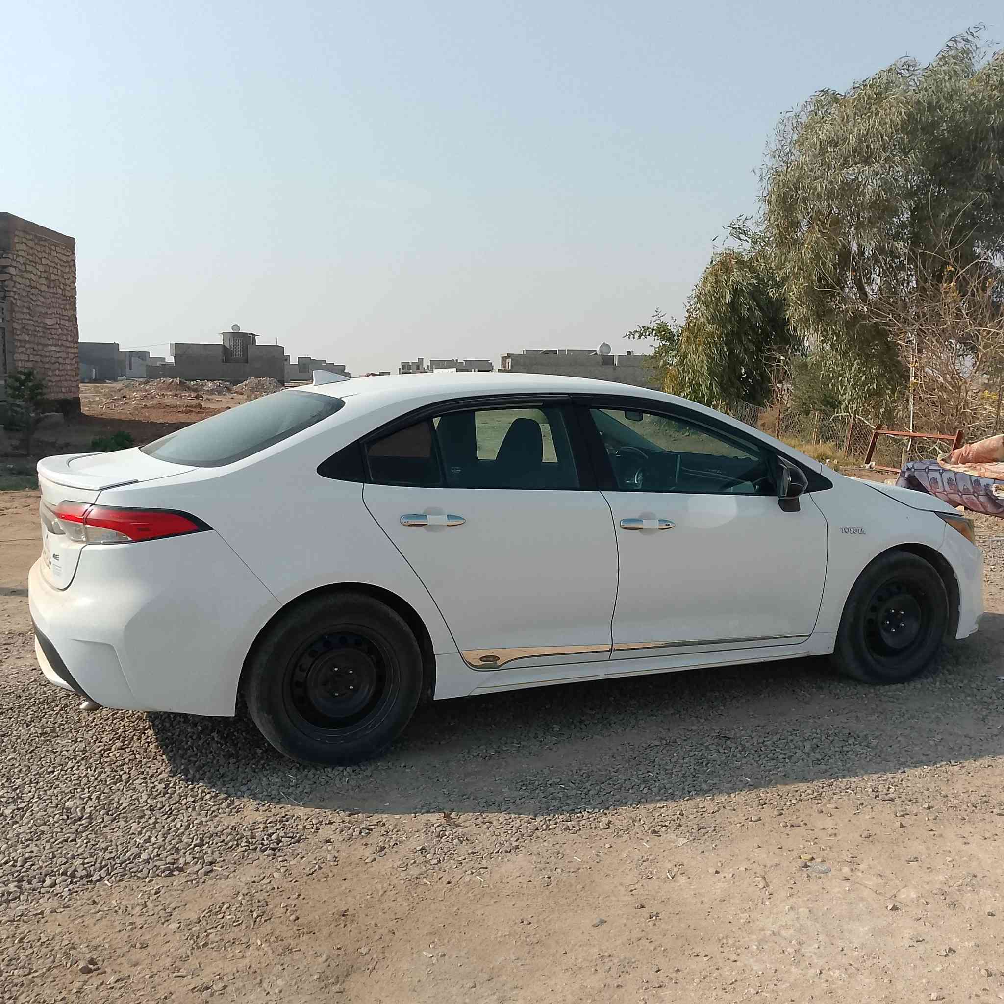 سلام عليكم 
كورلا 2021 معوقين باقي سنه تصير حره 
السياره بيها 3 قطع 
رقم انبار 
العنوان الانبار الرمادي 
السعر 135 وبيها مجال 
بيها جاملغين وبنيد بدون دواخل
الاستفسار ***********
