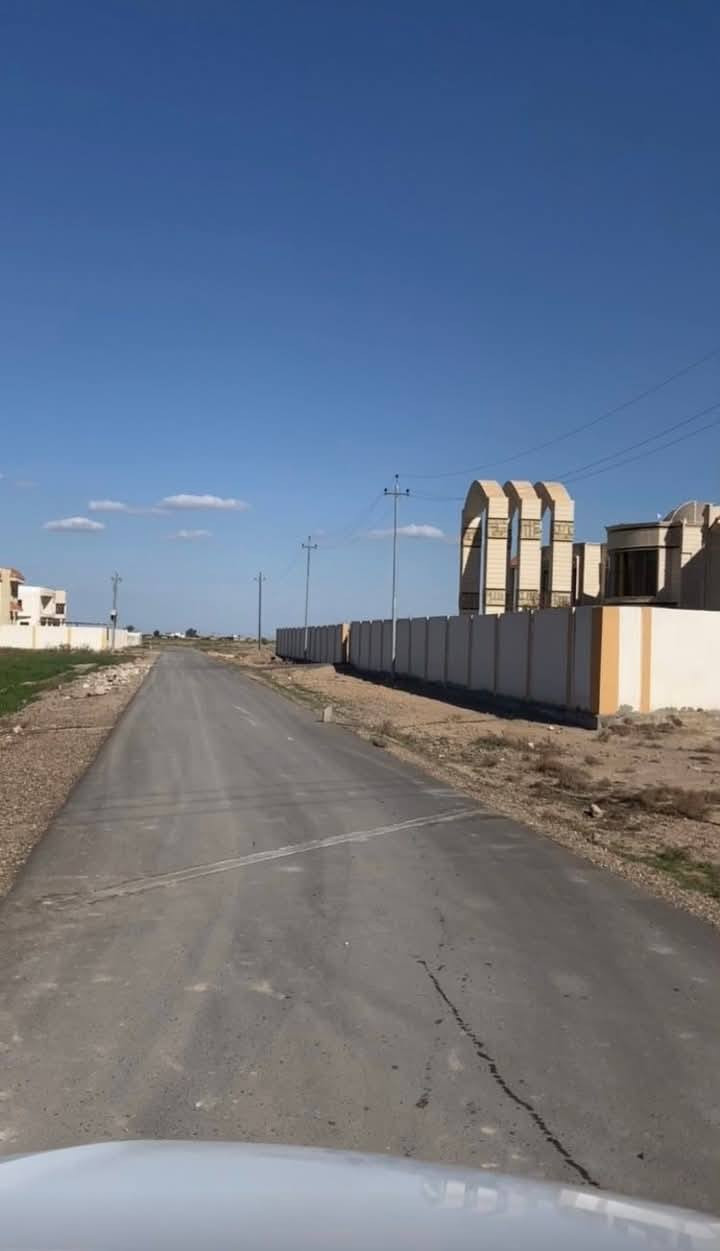 🔥 أحسن ما تاخذ 50 متر بـ15 مليون داخل بغداد، أني أنطيك 300 متر بـ14 مليون فقط 🔥
📍 ضمن بغداد وبموقع مميز
🏡 300 متر بجانب سبع البور
⏱️ وتبعد عن الكاظمية 20 دقيقة فقط

✅ المنطقة مخدومة ومتوفر بيها:
🏢 مديرية ناحية الخيرات
🏛️ بلدية
⚡ كهرباء

✨ فرصة ممتازة للسكن أو الاستثمار ومستقبل المنطقة بصعود مستمر

📌 العنوان: بغداد – التاجي
بجانب سبع البور – منطقة مطره وسماده

📞 للاتصال والاستفسار:
***********

#عقارات_بغداد #التاجي #سبع_البور #الكاظمية #اراضي_للبيع #بغداد #استثمار_عقاري #طابو #عروض_عقارية #مطره_وسماده
