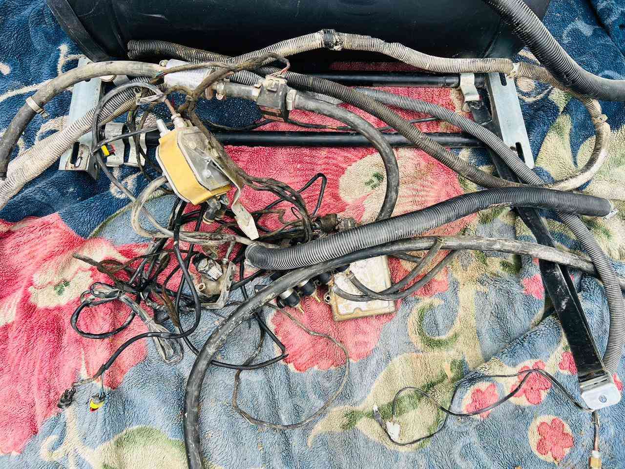 سلام وعليكم منضومه غاز كامله لتر60 استندر4 سعر(350)وبيه مجال رقم ***********
