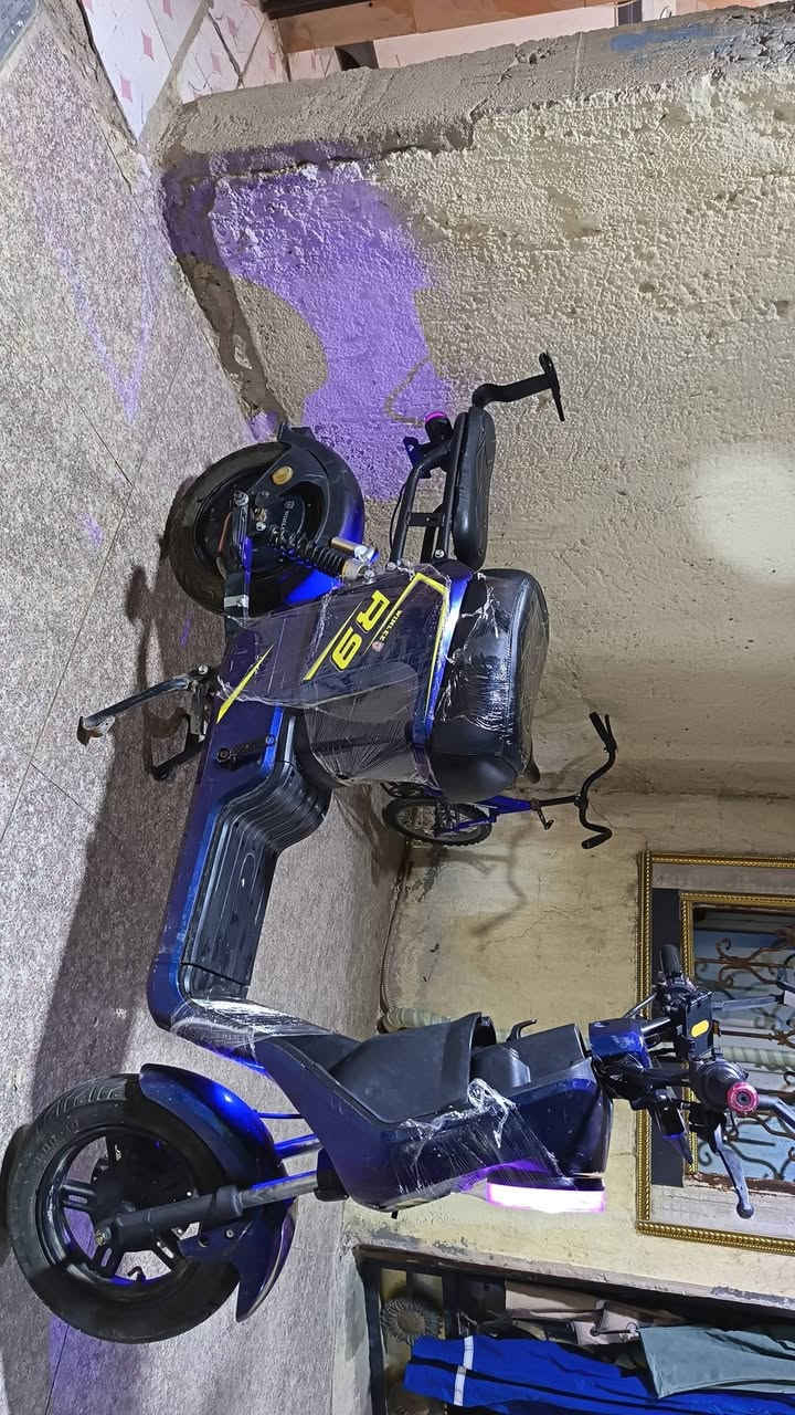 السلام عليكم دراجه R9 للبيع نقص بطاريات وجوزه كهربائيات كامله  تشتغل بصمه وكارت استفسار ع رقم ***********
