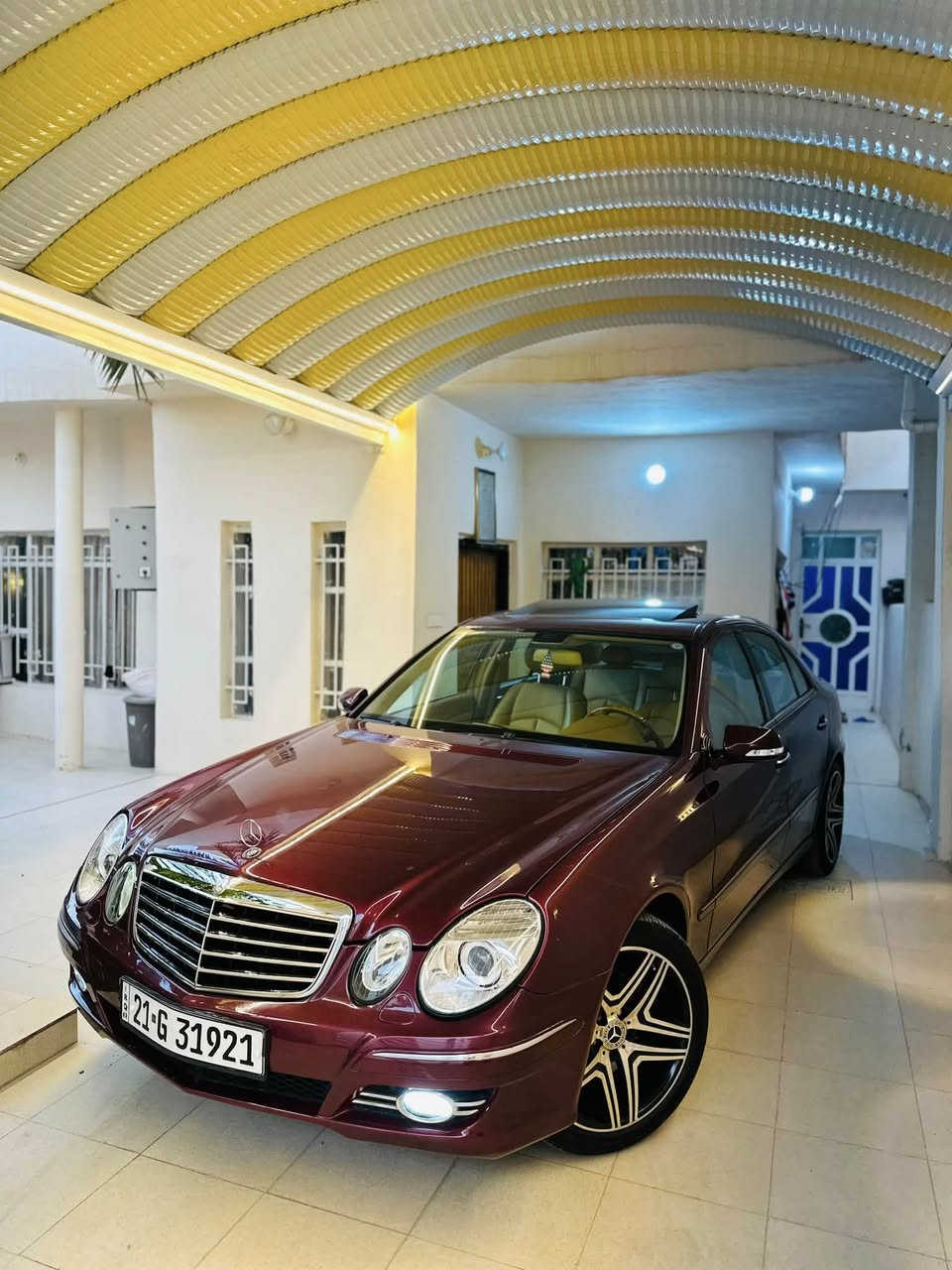 Mercedes-Benz E350 2007
-------------------------------------

#السعر : 129$ وبيه مجال بسيط

‏

#رقم الهاتف : ***********

#رقم السيارة : سليمانية 

#مكان السيارة : واسط/العزيزية 

-------------------------------------

سلام عليكم 

للبيع 

مرسيدس ام عيون W211 موديل 2007 E350 رقم سليمانية  وارد يابان مواصفات فول  افنكارد ماشية 152 الف لون مميز كرزي سيارة مصبوغة اثر جراد وصوره قبل صبغ موجودة 

تفاصيل السيارة 

1_ بصمة⁩

2_محرك  +كير  مكفولات ⁦⚔️⁩

3_تبريد 3 قطع خلفي منفصل  ❄️⁩

4_كروز سرعة🔒 

5_ كشنات جلد ⚔️⁩

6_مراية داخلية+جانبة عاكسة ⁦🔍

7_تحكم ستيرن ⁦⚔️⁩

8_ شاشة جبيرة  ⁦🖥️⁩

9_ تلفون 📞

10_تجاوي خلفية كهرباء ⁦⚔️⁩

11_حساسات امامية+خلفية ⁦⚔️⁩

12_ انارة ليلية داخلية⁦⚔️⁩

13 انارة ترحيب💡 خارجية  ⁦⚔️⁩

14_شاشة اعطال💬

15_كشنات كهرباء ذاكرة  ⁦⚔️⁩

16_لايت زنون بلادي 💡

17-بردة كهربائية 

18_ جام ازرق 

19_سستم صوت harmen kardon ⁦⚔️⁩ 

20_ويل 18 تو سايز 

21_هزة وفحص جدد           

22_صدر امامي خلفي جديد ⁦🛠️⁩

23_حساس مطر💦

24_سلايت 

25_سيدي جنجر 

 

-------------------------------------
