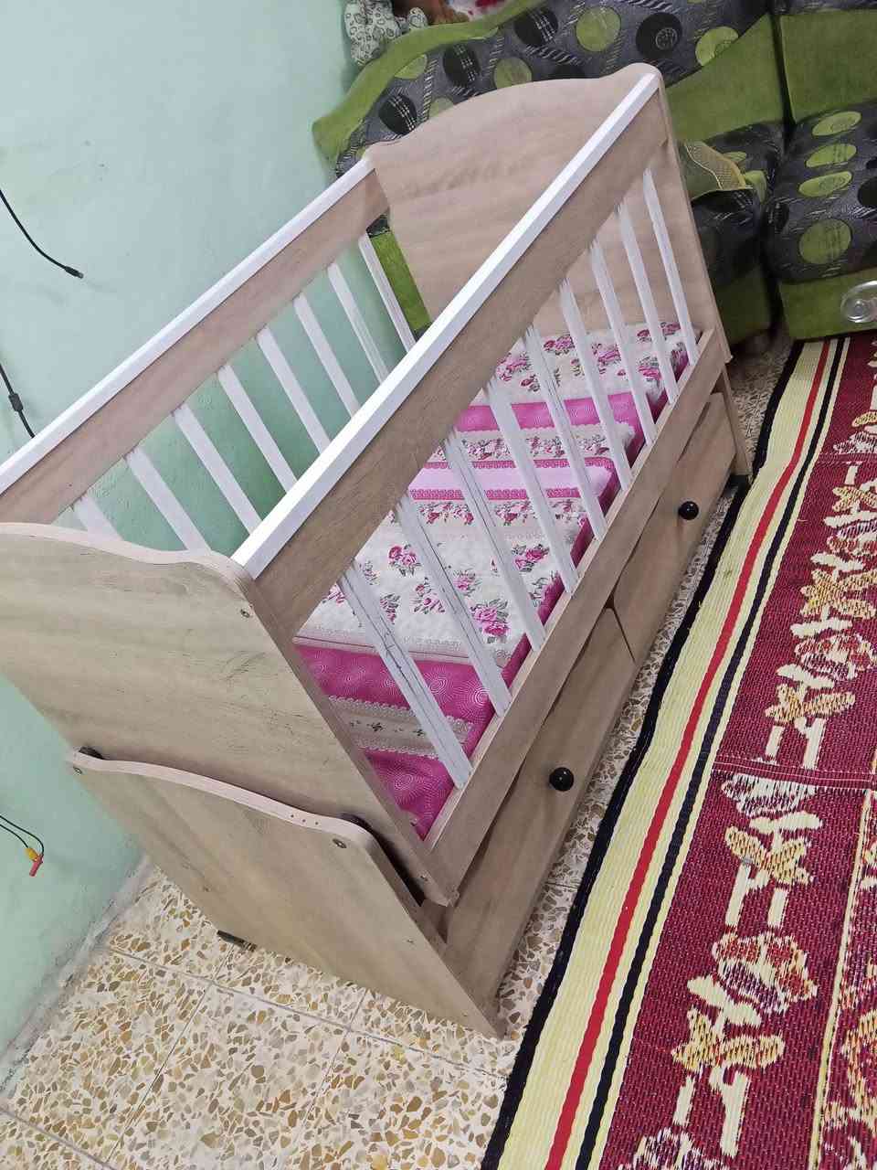 السلام عليكم سرير طفل هزاز  مستعمل شي قليل ينيم الى 6 سنوات للبيع التواصل خاص السعر  75  وبي مجال قليل


**إذا كنت صاحب هذا الإعلان وتريد حذفه لأي سبب، رجاءا أرسل رسالة إلى الدعم الفني**