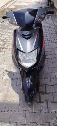 دراجه سكنس نثيه نضيفه صارله اربع أشهر نازله من رمبه دراجه نضيفه مكينه ...
