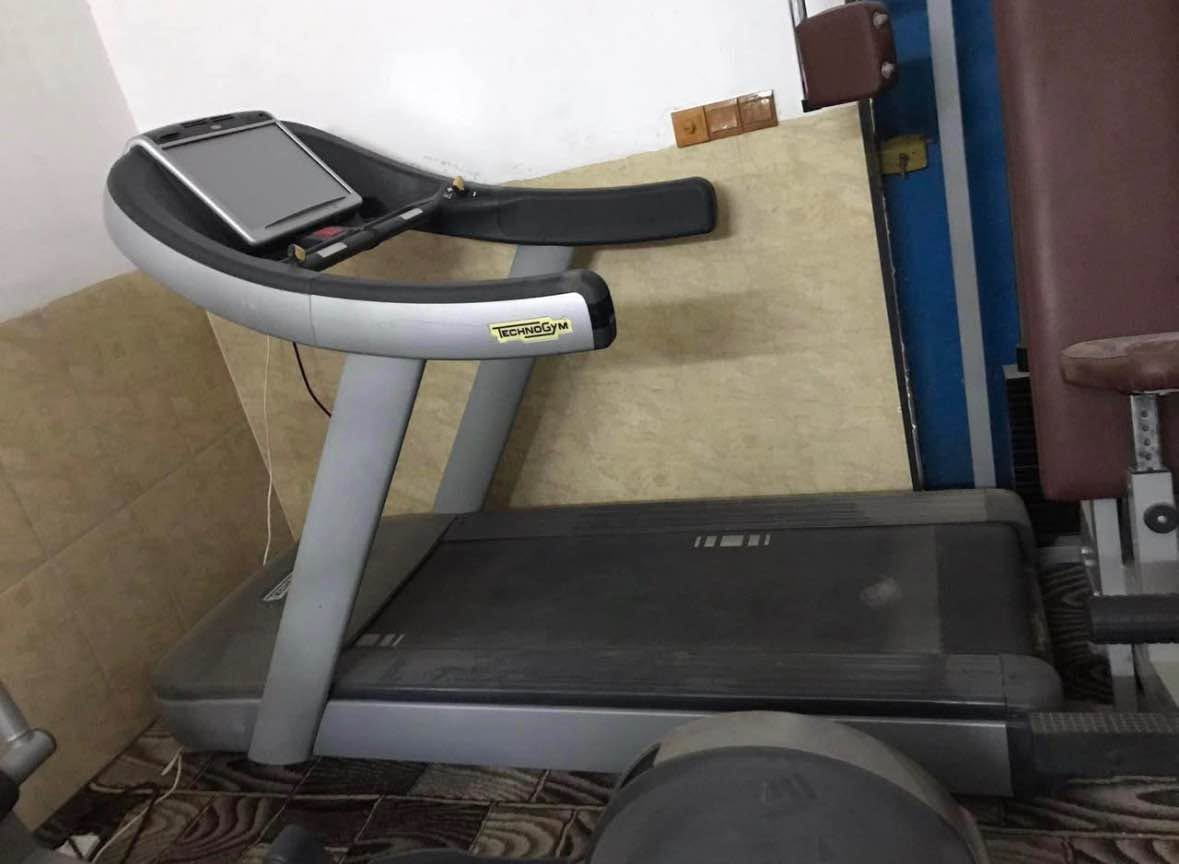 جیهازی یاری ئاسن لە ماڕکەی technogymی ئەڵمانی جیهازەکان بێ کێشەن وەکو نوێیە تەنیا ١٥ ڕۆژ بەکارهاتووە نرخی 70 گەڵاو مەجالێکی کەم بۆ زانیاری زیاترپەیوەندی بەو ژمارەوە بکەن 
*********** أربيل, العراق
