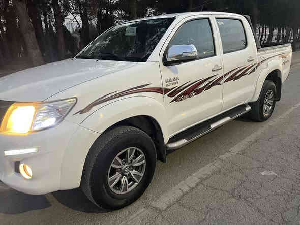 السلام عليكم بيكم هايلوكس عالية 
اربعة سلندر مكينة 2700 نهرو ام البطل

السيارة مكفولة بيه بارد فقط وصور السونار موجود محرك بلادي ما مفتوح ولا مصلح 

لا تنقيص ولاتبخير 

السيارة ماشية 177 الف 

كير عادي سنوية 2030

رقم سليمانية 

مكان السيارة بغداد العامرية 

السعر 210

***********
