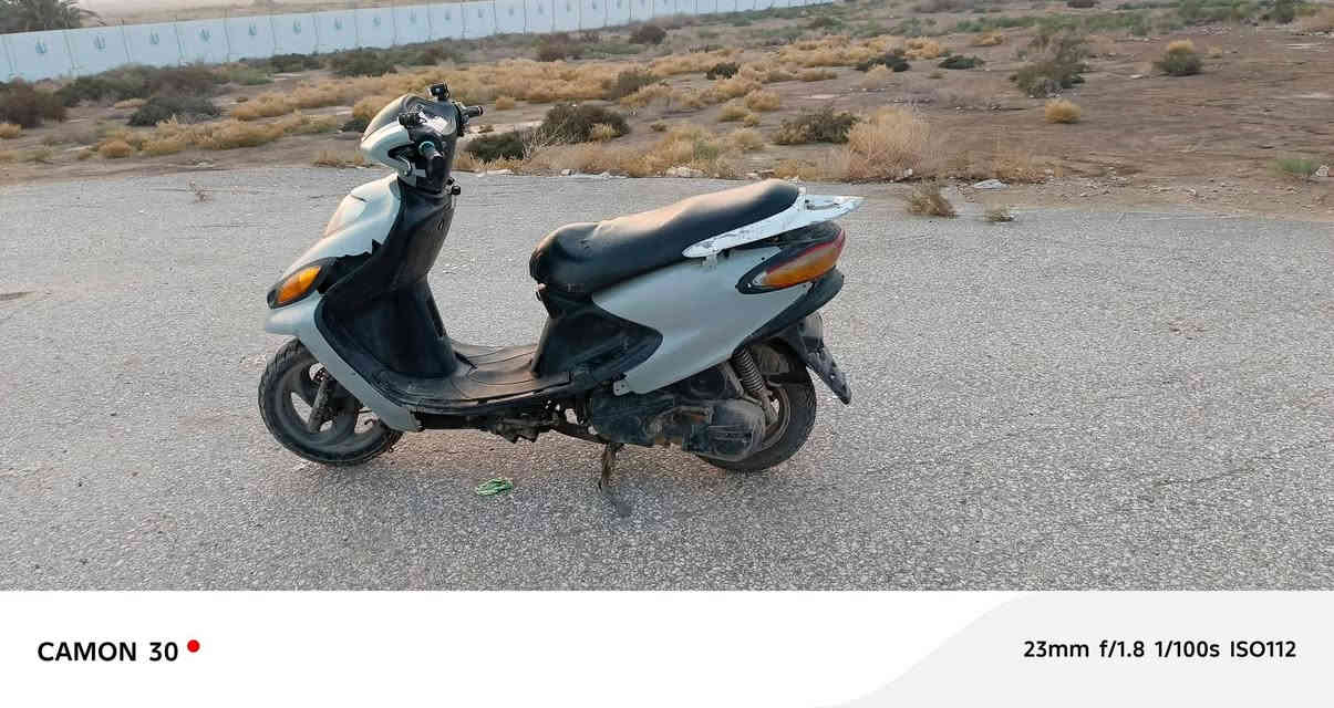 للبيع فقط
سلام عليكم 
دراجه دولفين محرك مفتوح مره وحده تجفيت جديد شلعه معدل خير من الله المحرك لاتنقيص ولا تبخير سلف  تشتغل كهربائيات كلهه شغاله باتري جديد تايرات نضيفه دبلات نضيفه كفرهة شوفه عينك بي نقص تريشه وحده السعر ٣٠٠ وبيهه مجال حك الجية 
المكان ديوانيه ناحية الصلاحية 
للاستفسار اكثر مراسلة الصفحة او  اتصل *********** بي واتساب
