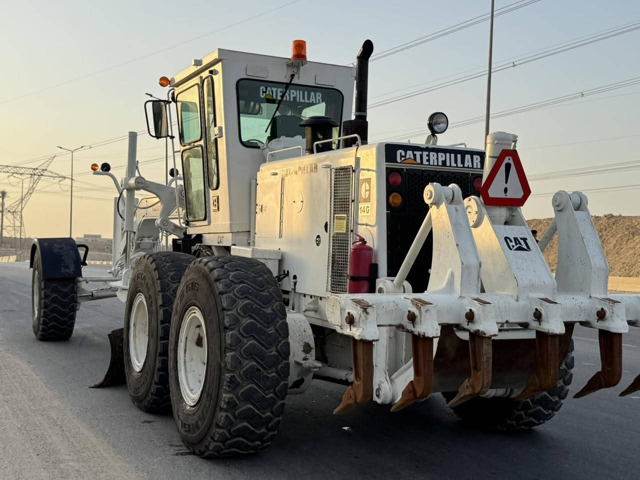 ● فرصة للبيع ؛  جريدر  CATERPILLAR  14G  بحالة الزيرو موديل 91 وارد  الولايات المتحدة  🇺🇸 
●  حاله نادرة ما فيش احسن من كدا  !!! ✅
● دهان الشركة الأصلي جميع الاجزاء بحالة الوكاله ✅
● محرك ديزل ، جير بوكس ، جميع الطلمبات فحص ممتاز جدا 100‎%✅
● / أيوب لتجارة الاليات والمعدات الثقيلة👌
العنوان – ابورواش – القاهرة - مصر 🎯
● امكانية التوصيل الى جميع الدول  🌍
التواصل للجادين فقط⛔
● للتواصل  فون  00201228555880 مصر
او وتساب خلال الرابط  Wa.me/+1228555880


**إذا كنت صاحب هذا الإعلان وتريد حذفه لأي سبب، رجاءا أرسل رسالة إلى الدعم الفني**