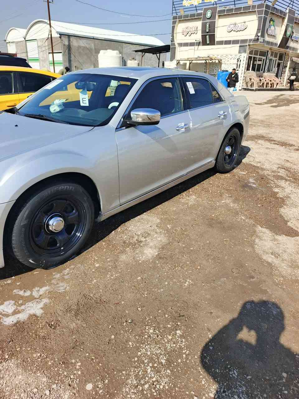 السلام عليكم سياره اوباما 2014سياره جاهزه من كلشي متومه شمالي وكاله قياده بسمك كبل شرط حاسبه سياره فول واحد ع واحد مكينه وكير 3600 منضومه زنون برده خلفيه  تابوت حار وبارد حساسات رادار كشنات اسود حضن 
ويل بوليسي 18 تخم تأير جديد 
ملاحظه ملاحظه سياره تأشيرة كص بجم فقط 
ملاحظه ملاحظه جاملغ امامي جهة عبري اسود تبديل جديد بعده مامصبوغ 
مكان ناصريه  رقم واتساب *********** فقط واتساب 
السعر 70 وبيه مجال كلشي موجود بسوك
