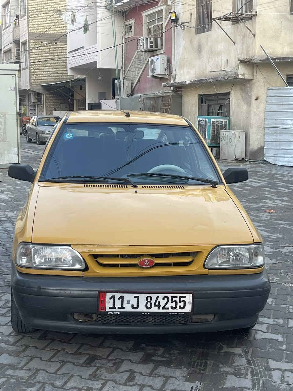 سايبه ١٧ رقم انكليزي مصفره هيه وغرامه السعر ٣٥ العنوان الاعظميه ***********
