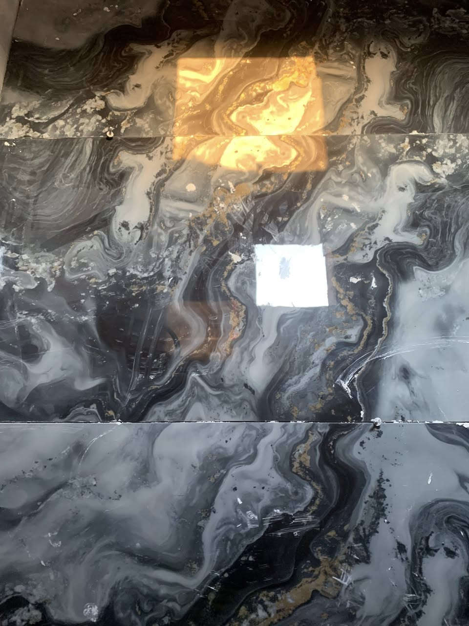 السلام عليكم كادر سيراميك متفرق 
حاليا  سعرالمتر 3 ونص ارضي وجدار 
للتواصل ***********  خابر وتدلل
