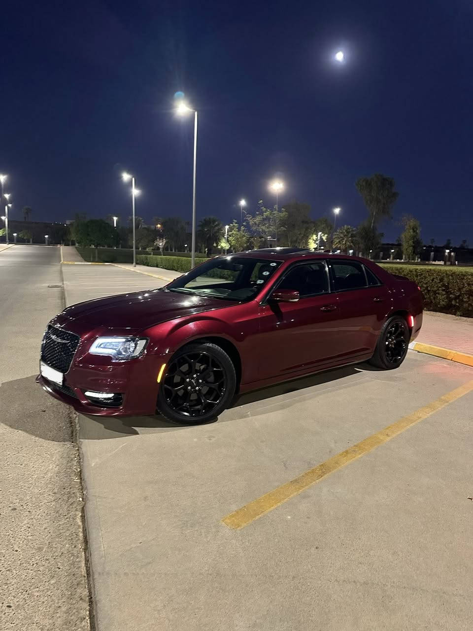 كرايسلر اوباما 300s
موديل 2018
مواصفات S 1/1 فول
لون كرزي
السياره كلين تايتل كفالة  حتا دعاميات شرط
رادار امامي ☑️
رادار جوانب☑️
بانوراما ☑️
كشنات خزن☑️
كشنات تدفئة وتبريد ☑️
كشنات جلد☑️
كشنات كهرباء ☑️
استرين كهرب وتدفئه☑️
برده خلفيه☑️
تشغيل عن بعد ☑️
بجم عريض ☑️
شفتات ستيرن ☑️
لايت زينون☑️
تبريد مناخين ☑️
تبريد قطعتين ☑️
كير ماوس ☑️
مثبت سرعة☑️
تحكم ستيرن ☑️
بلاجكتور☑️
كاربلاي ☑️

حساسات امامية☑️
حساسات خلفية☑️

وضعيات قيادة☑️
 ⚫️السعر 288 وبيها مجال بسيط
وباقي مواصفات الاوباما المعروفة 
مكان السياره اربيل
مرقم اربيل باسمي سنوية ورقم كلها جديد تحويل بنفس اليوم
***********
