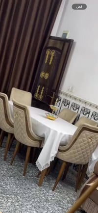 طقم طعام • ٦ كراسي • خشب زان