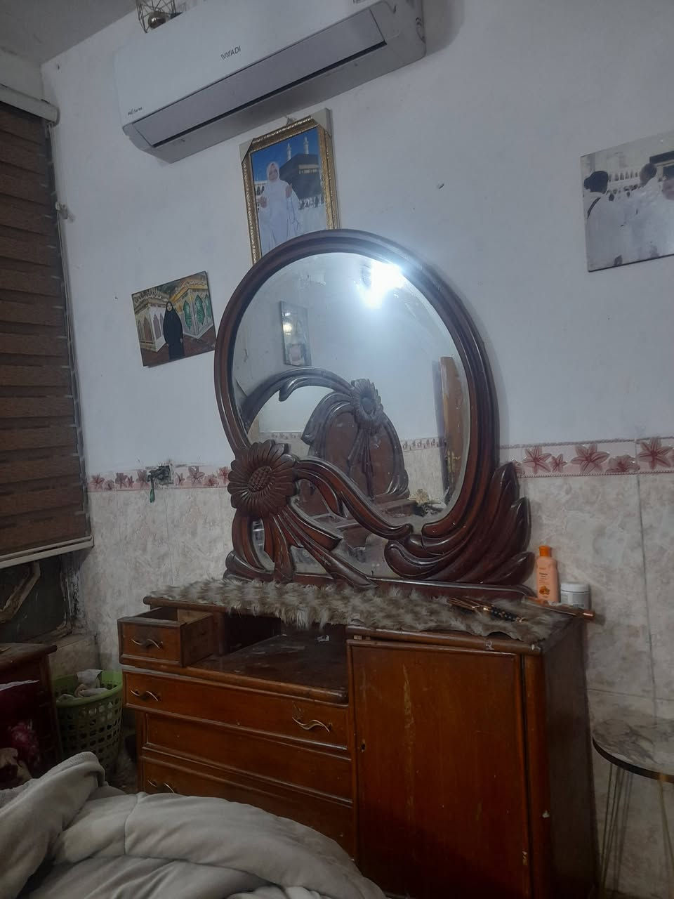 السلام عليكم  غرفه عراقيه البيع سعر 750 وبيهه مجال هوايي تواصل خاص .........


**إذا كنت صاحب هذا الإعلان وتريد حذفه لأي سبب، رجاءا أرسل رسالة إلى الدعم الفني**