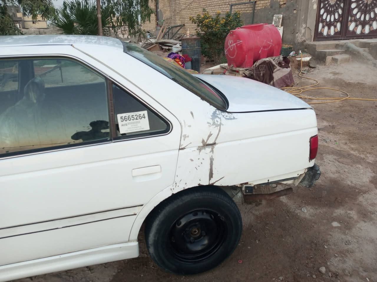 سلام عليكم بيجو بارص مديل 13 ب32 وبيها مجال قليل مكانها نجف ضربه جنطه سنويه بشهر 10 تخلص ابيع هلموجود وذا عندك مراوس نزل والرزق ع الله  ***********
