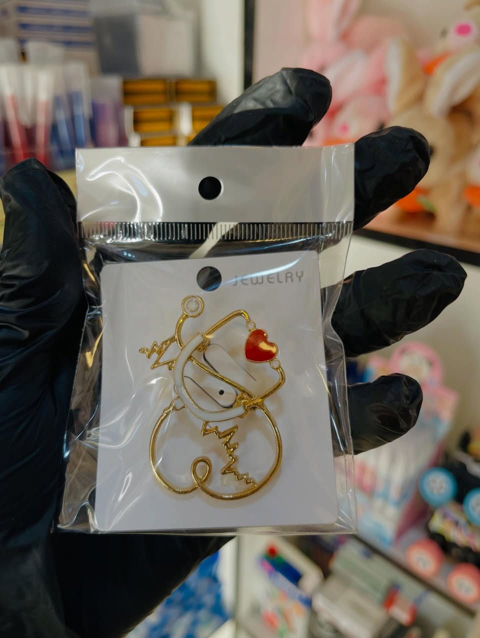 ✨ بروشات أشكال مختلفة وتخصصات مميزة ✨
بسعر 🔥 1500 دينار فقط 🔥

🎓 مناسبة للطلبة ولكل التخصصات
💼 تصاميم أنيقة تناسب الحقائب والملابس
🎁 فكرة حلوة كهدية بسيطة ومميزة

📍 متوفرة لدى مكتبة كلكامش – الفرع 2
سوق الـ4000 مقابيل حسينية المرتضى

🚚 متوفر توصيل

للاستفسار أو الحجز راسلونا على الخاص 🤍


**إذا كنت صاحب هذا الإعلان وتريد حذفه لأي سبب، رجاءا أرسل رسالة إلى الدعم الفني**