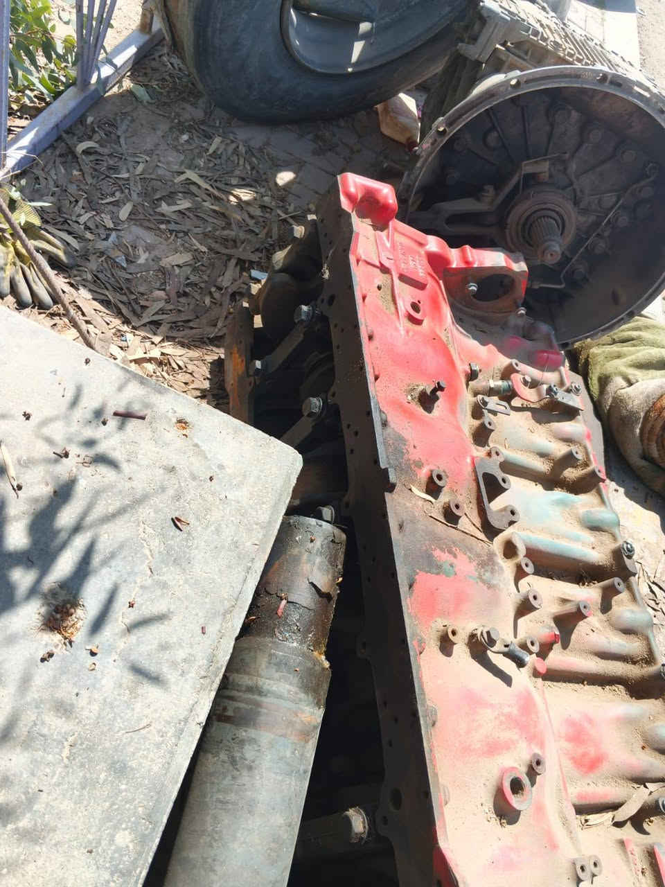 السلام عليكم اخوان سيارة فالفو سنكل امامي مدعومة ومفصخة غراضه كاملة رقم نكليزي راس وعربانة  بيه قمارة جديدة ابيع هيج على وضعه مكانه بغداد ***********
