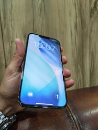 للبيع 13 بروماكس ذاكره 256 بطاريه 89 اصليه مبدله. فقط  والجهاز ولا غلط...