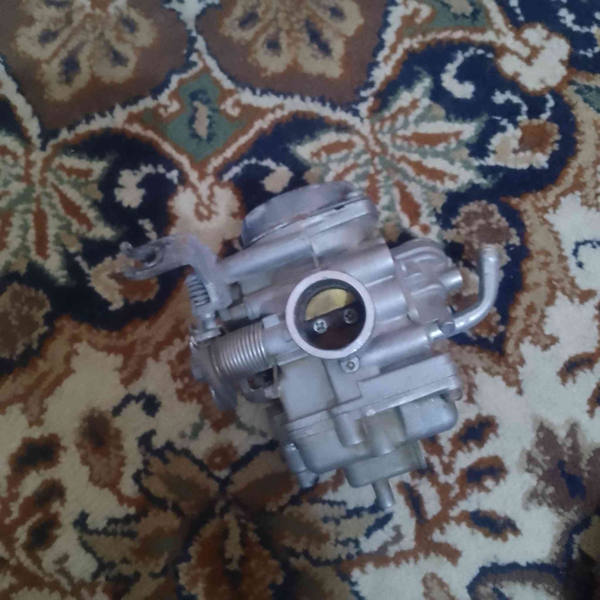 كفرات ماكس 3 قطع سعر 10
خوذه نضيفه جدا سعر 13 
كابريتر ماكس سعر 5 الف 
صفاحيات ايراني سعر 3 الف 
خاص متواجد


**إذا كنت صاحب هذا الإعلان وتريد حذفه لأي سبب، رجاءا أرسل رسالة إلى الدعم الفني**