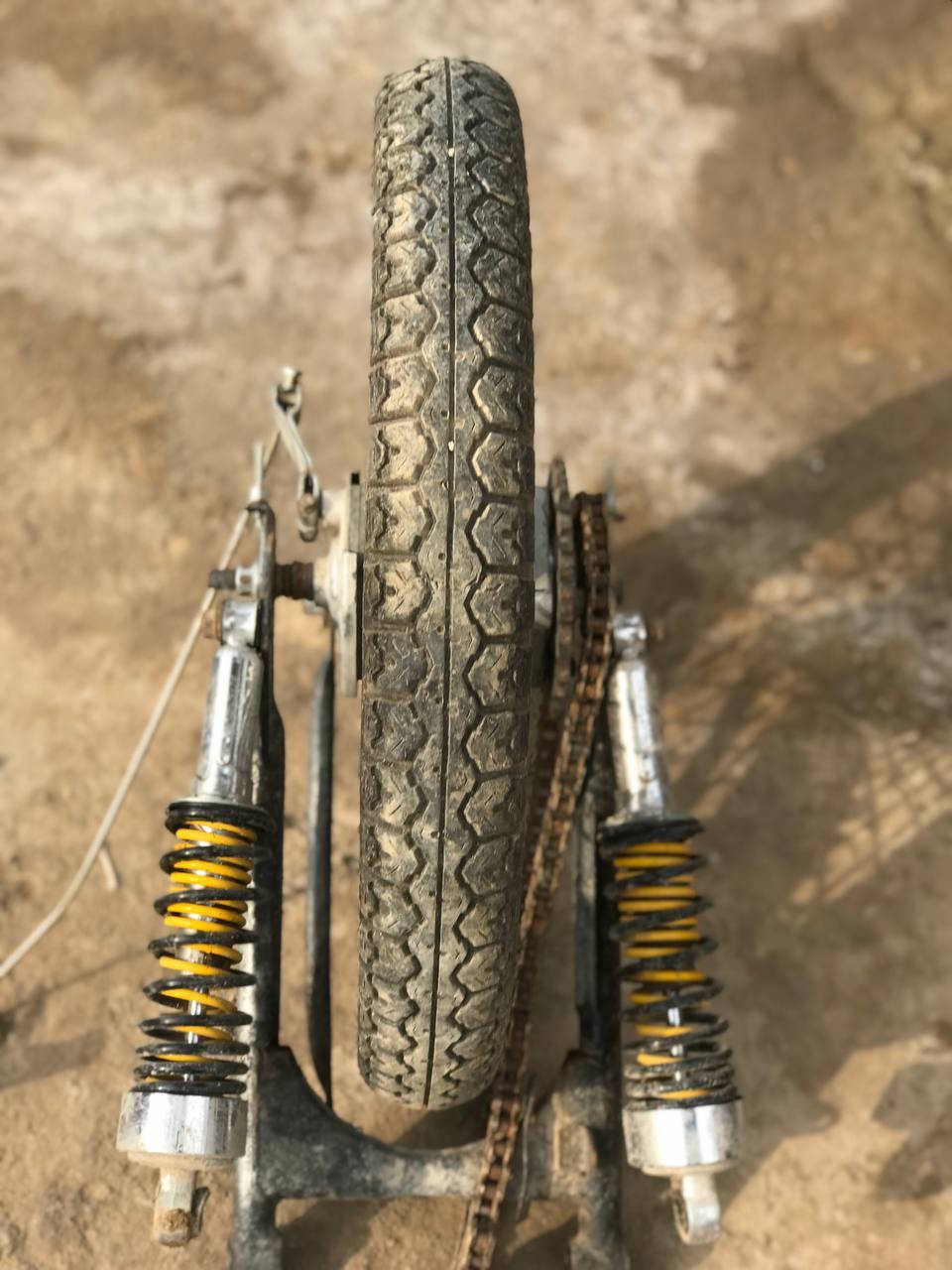 وياله جدد وكاملات تايرات وطبلات قيم باليرضي الله وتشلع عيوني
***********
