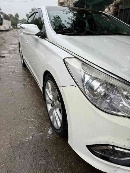 السلام عليكم أزيرا خليجي مديل 2014 فول مواصفات سته سلندر دوش وبيه منظومه غاز شغاله بونورما بصمه كشنات تدفئه حساسات رادار شاشه بردات مري شفط بيه تبديل قطعتين بدون دواخل وبيه رشات صبغ اثر لشخوط محرك كير خير من الله تبريد قطعتين ثلج صدر امامي خلفي جديد السعر 95 قفل ماكو بهيج سعر بيع سريع بالعافيه على ياخذه السونار مرفق مكان السياره بغداد ***********
