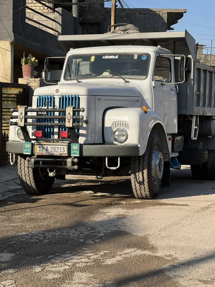 سلام عليكم سكانيا رقم نينوى موديل 81السعر 24وبيه مجال ***********
