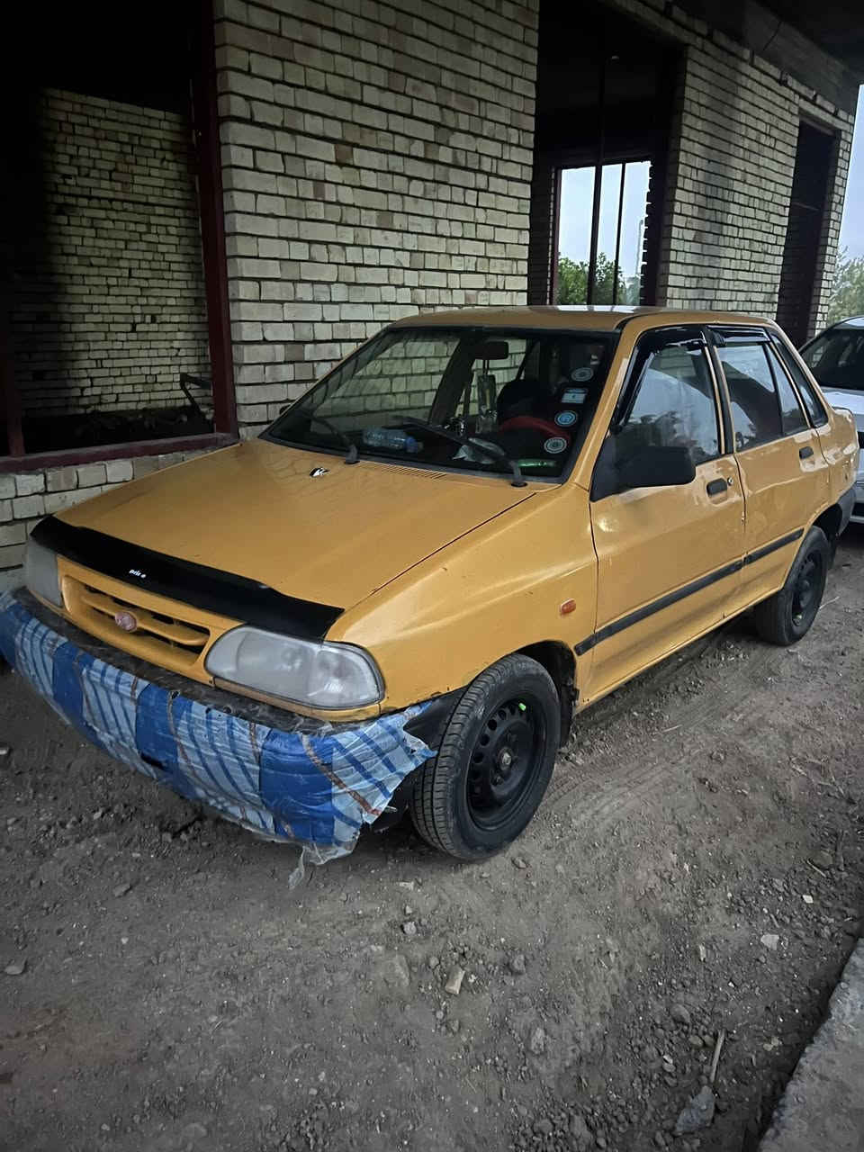 سلام عليكم سايبه 12 للبيع محرك برايد سياره مكفوله شاصي محرك غياس مصفره ما عليها ربع  
السعر 32. وبيها مجال 
مكاني بابل الحمزه الغربي 
للاتصال ***********
