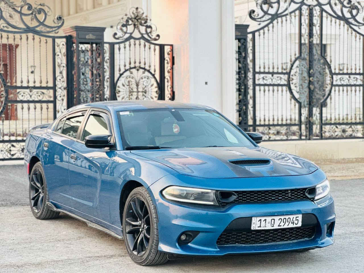 السلام عليكم جارجر موديل 22 لون مميز 💙رقم بغداد بسمي تحويل ثاني يوم حادثه جاملغ وبنيد الصور الحادث مرفوق بالمنشور
رقم الهاتف *********** 
مكان السياره بغداد
سعر 208 بيها مجال
