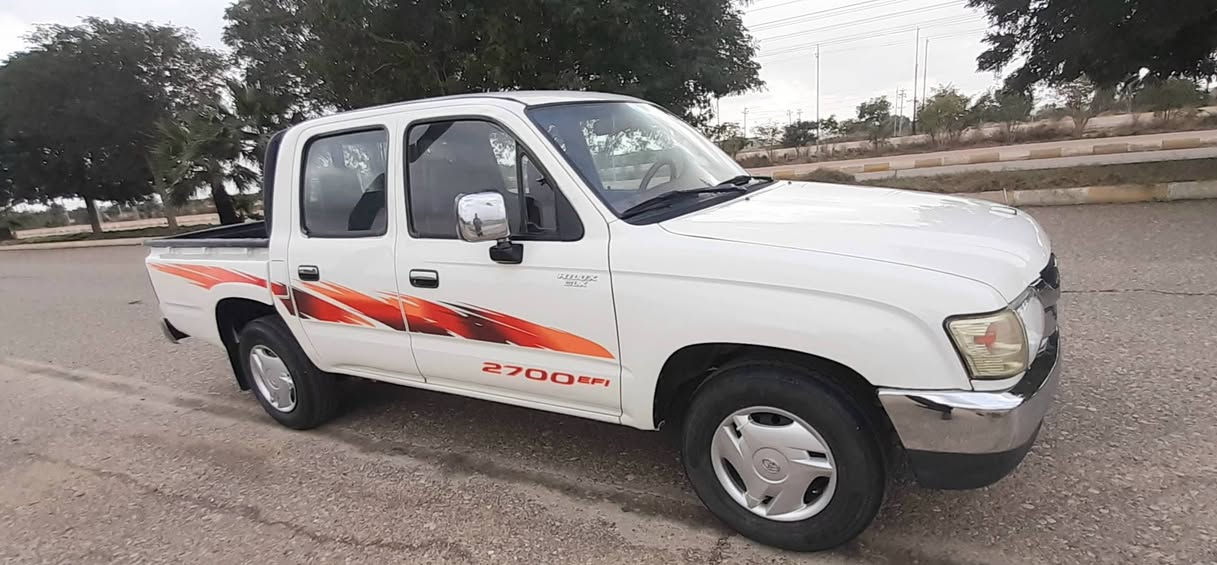 سلام عليكم للبيع تيوتا ٢٠٠٤ سياره جديد مابي مصرف رقم سليمانيه جديد ٣٠ بسمي شرط تحويل كير محرك اكسل شرط فحص سياره جديد
 بيها صبغ يم قبق بانزين
مكان سليماني كلار 
***********
