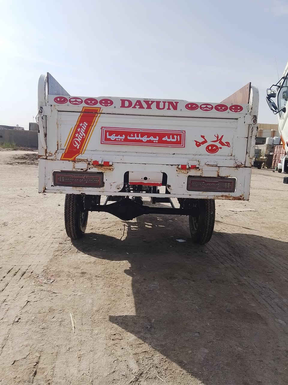 السلام عليكم ستوت للبيع ستوته تعمير جديد كله 26 اكسنت كبس تخم تاير تواير ابو السيفينءطويل مال جمره ماكينه سوبر دايون ستوته كهربائيات كلها شغاله جاهزه قبل للشارع ما اذب ربع اوراق اصوليه موديل 11 السعر خاص مكانها ناصريه سوق الشيوخ التواصل على رقم الهاتف***********
