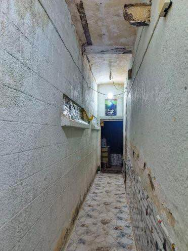 سلام عليكم دار للبيع مساحتة ١٥٠متر مربع طابو ملك صرف  في منطقة سكك قرب جامع حسينة فاطمة زهراء 
واجهتة ٥متر  نزال ٣٠ متر يحتوي ع استقبال مطبخ وغرفة واحدة وصحيات وكراج سيارة امامي وحديقة خلفية 
 الاستفسار 
*********** ناصرية, ذي قار
