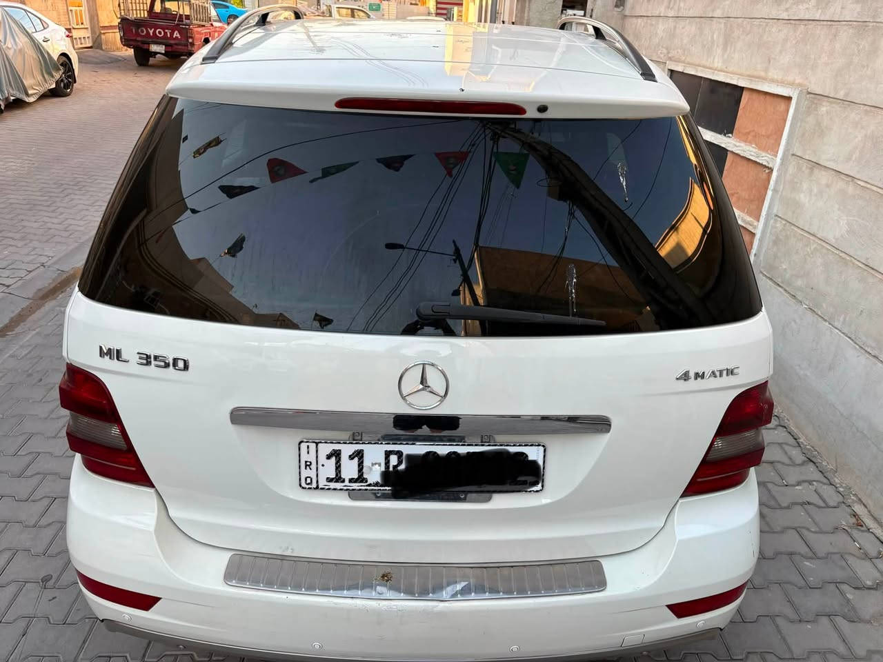 مرسيدس ML350
4Maticموديل 2011 وارد امريكي 
مكينة مكفولة  
كير مكفول 
تبريد حدادية مكفولة
رقم بغداد
موصفات شاشة كاميرة خلفية 
شاشة اعطال سلايد رووف صندوك كهرباء 
كشنات كهرباء جلد تبريد قطع 2
تحكمات ستيرن كهرباء حجم مكينه 6سلندر 3500
مري شفط 
مكان سيارة بغداد 
استفسار ***********
السعر ١٣٧ وبيه مجال
