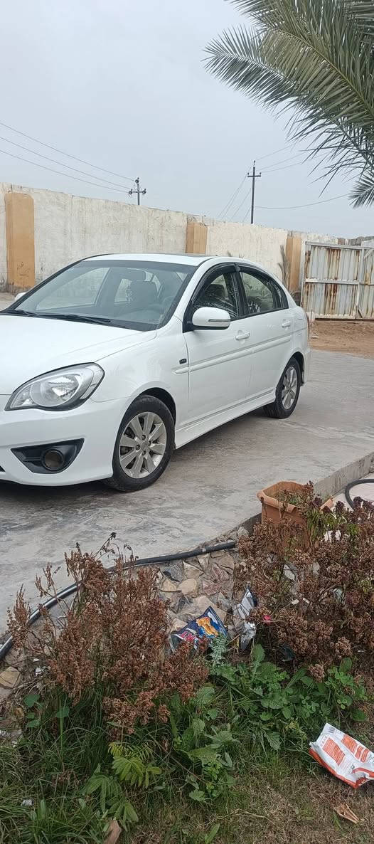 هيونداي اكسنت  سبورت 2011 خليجيه فول نضافه محرك 1600قبق اسود دبل قطره مكفول كير اوتو مكفول تبريد تدفئه شغال شرط فحص سنويه وارقام انكليزي جديد باسمي سنويه تحويل ثاني يوم قبل اسبوع دخلت ادامه كامله صدر تايرات تخم جديد بريكات دسكات مي زيتي تنضيف مكينه داخل خارج السياره بيها قطعه وحده فقط بنيد تبدل اثر تخريب الباقي كفاله   مكان السياره بغداد ابوغريب السعر 98 ورقه للاتصال ***********واتساب
