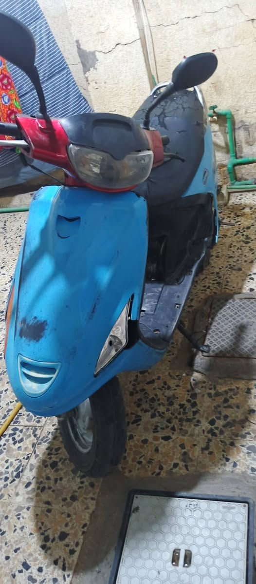 السلام عليكم شباب دراجه فراشه للبيع مكينه مجفته مره وحده الدراجه عايزه بس كابريتر و باتري و ترجع فولل الكهربأيات كلها شغاله و التايرات جدد الدراجه اخذتها قبل 3 اشهر و كفراتها تعبانه للاستفسار اتصال على الرقم ***********
واتساب ***********
عنواني نجف حي الوفاء سعرها 200 بيها مجال حك الجيه
