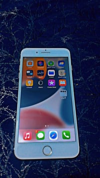 ايڤون 7 بلاص للبيع  ذاكره 128  مبدل بطاريه فقط بطاريه مال واكله اصليه ...