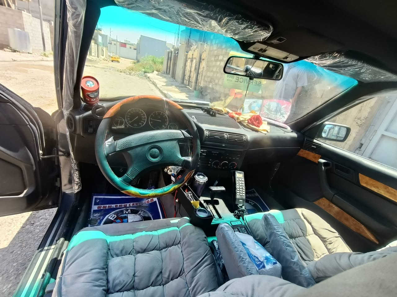 سلام عليكم
 رخصت الادمن
BMW1994
525 أصل فصل بليته وسنويه ومكينه 
سياره فول 
كير اوتو
سلايت طكتين 
دبل يربك
بجم عريض
مكينه شرط
كير شرط
كشنات جلد 
داخل اسود 
تبريد شرط 
لايت صوار زنون
كل كهربائية السياره شرط
صدر امامي خلفي شرط جديد 
كاردن كوبلن شيال كاردن شرط
مري صقر
4 جامعات كهرب 
نضام مركزي الصقر 
دعاميه M
شرط التحويل 
السعر 63 وبيها مجال 
التفاصيل أكثر  خابر وتدلل
***********
***********
اروس حسب القناعه
