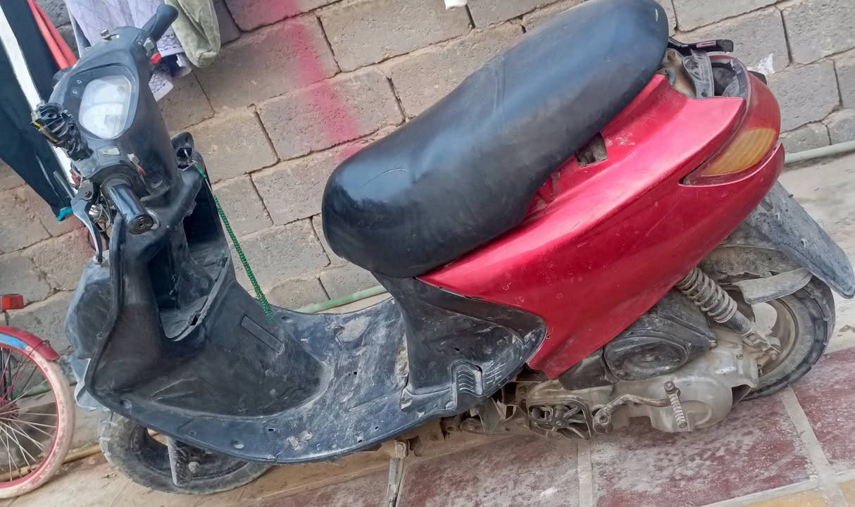 فراشه للبيع
شغاله السعر 200 وبيه مجال

مكينه مفتوحه 

مكان نجف كوفه شارع المعمل 

***********
