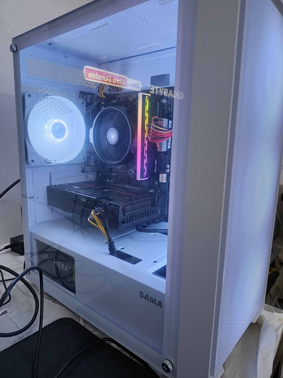 للبيع
كيس + مونتر 
الكيس مواصفاتها
CPU AMD Ryzen 5 3500 
GPU RX 6600 8G
Memory رام واحد يجي 16 يجي سرعه 3600
SSD 120
HHD 512
مذر بود 520m 
بور سبلاي FSP 500
وندوز 11
موصفات المونتر
شاشهMSI
حجم 25
100HZ
سعره التجميعه 650 وبيها مجال بسيط 
مكاني بغداد شعب 
رقمي *********** بغداد, العراق
