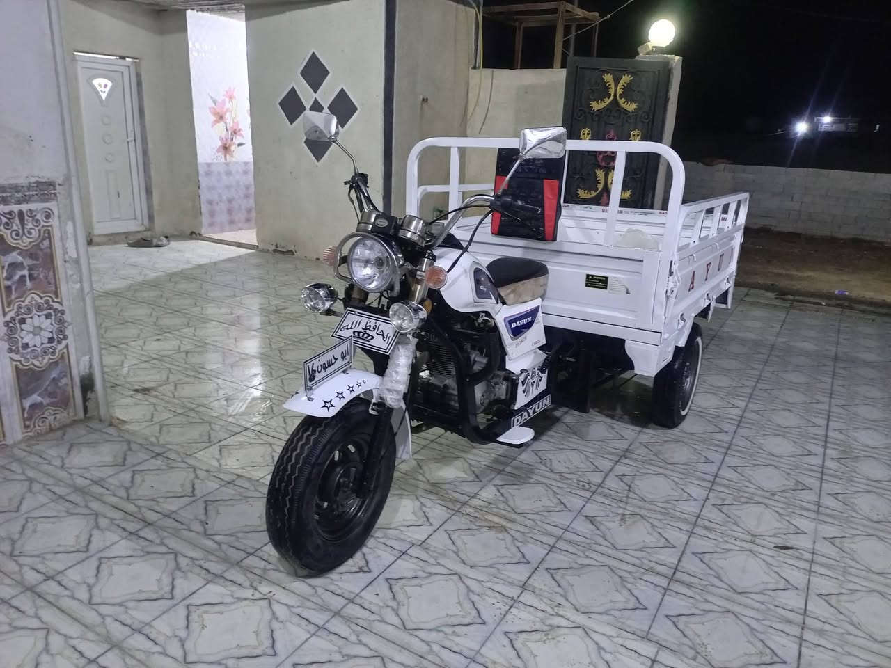 السلام عليكم ستوته للبيع ٢١ أوراق
تعمير 26 كله 
ستوته جاهزه من كلشي ما ذب عليه الف 
مكاني غراف يم ملعب 11
سعره 2200وبيه مجال شي قليل كلش بدون احراج خواني
رقمي *********** او *********** علاوي
