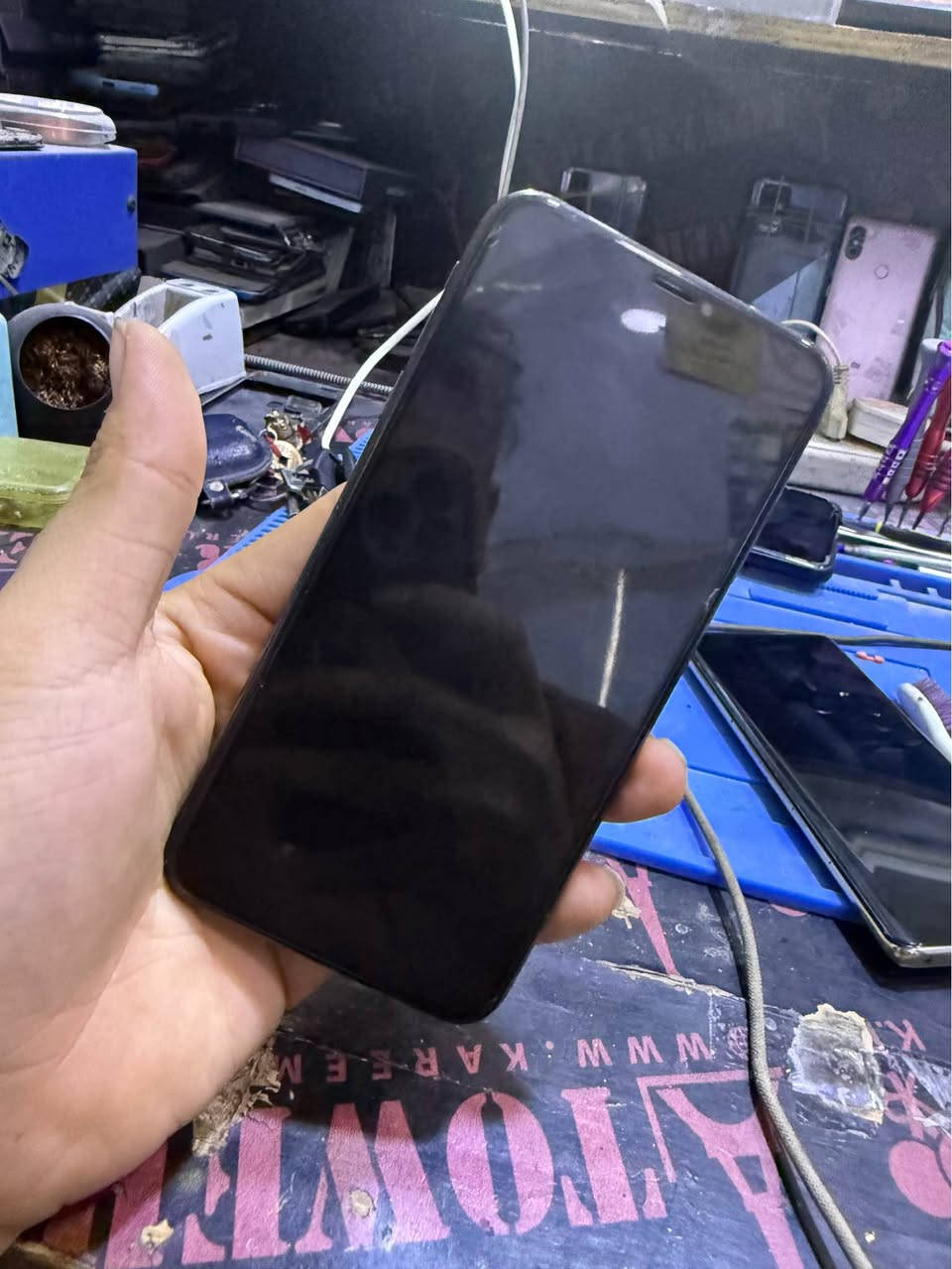 ايفون Xs max
ذاكرة 256 
شرق اوسط 
الجهاز مستبدل فقط شاشة 
جداً نضيف والشاشه نوعية حلوه ايضاً
بطاريه 77 غير مستبدله 
للاستفسار 
حله ابو خستاوي 
السعر 170 وبي مجال
 *********** المصيب, بابل
