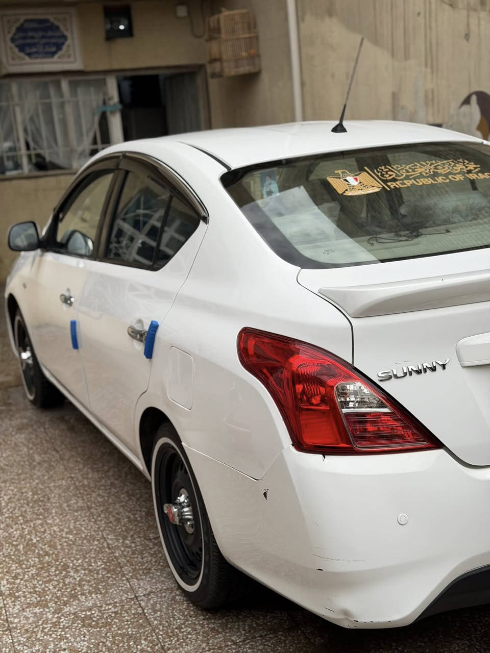 السلام عليكم
نيسان سني. 
2021 
السيارة مكفولة من الصبغ والمعجون
ماشية 70 
هندي بليتة زركة 
ملاحضة مستعجل علا بيعتها 
مكان السيارة بغداد 
السيارة جاهزة من كلشي 

استفسار 
‭+964 770 007 7384‬ 
7885660669‬
