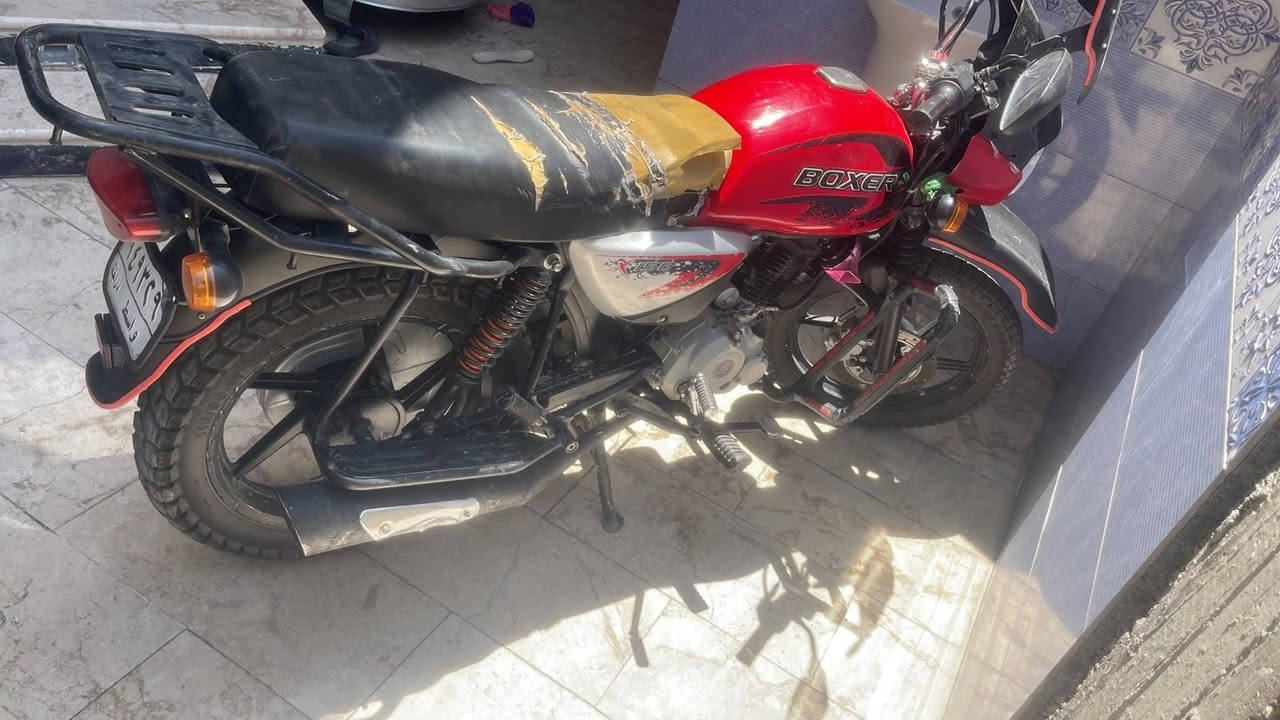 سلام عليكم دراجه بوكسر مويدل 21 شهر 12 يعني 22 رقم واصط مشروع وطني وين متريد تحول د دراجه محرك مكفول كهربايات كله شغاله ما نقصه شي تخم تاير تحويل شوكت ما تريد سعر  مليون و 700 وبيه مجال تجي تفحص وتروح  مكان بغداد الحبيبيه اني مكلف بل نشر هاذ رقم راعيه وباقي تفاصيل يمه جبلي دراجه يرادله جاملغ وكشن ترجع تخبل مخرك اول فتح اله تجفيت شركه محرك ما ينسمع ***********
