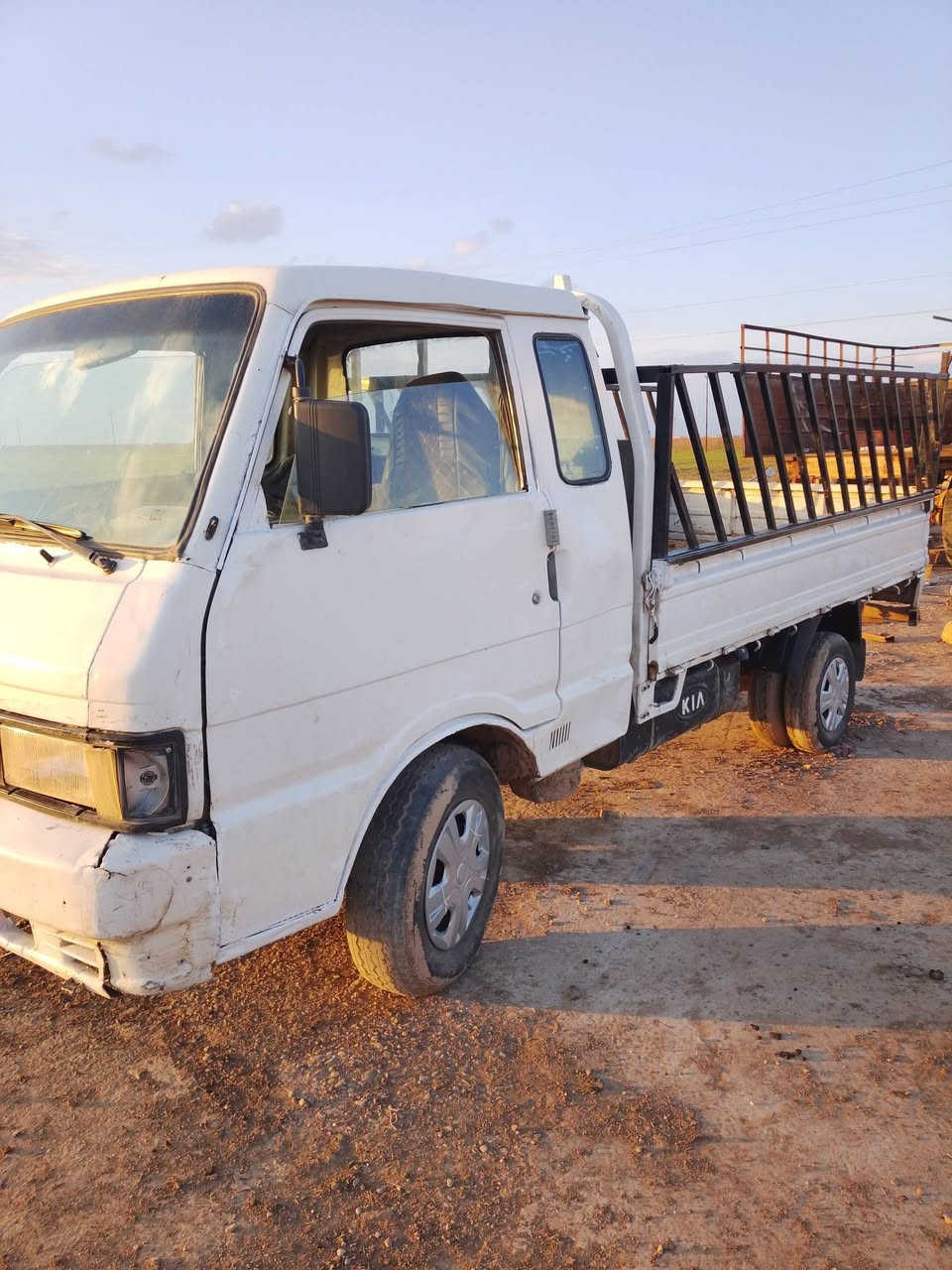 للبيع كيا بنگو موديل 95
رقم الانبار انگليزي بسم المشتري محرك كير اكسل شرط 

شاصي شرط رقم شاصي واضح گشر نضيف 

جاهزة ونضيفة السعر 45 ورقة وبيه مجال 

مكان السيارة موصل ربيعة الموشراي  لايتصل ولايعلق 

أتصل ***********  ***********
