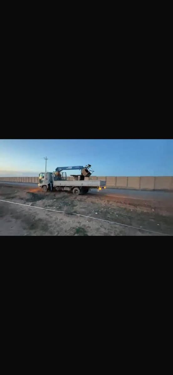 اكرين طيره هينو صفر جهاز سلايتين نضيف محرك اكسل كير شاصي نضيف كهربايات جديده كله رقم *********** وتساب موجود
