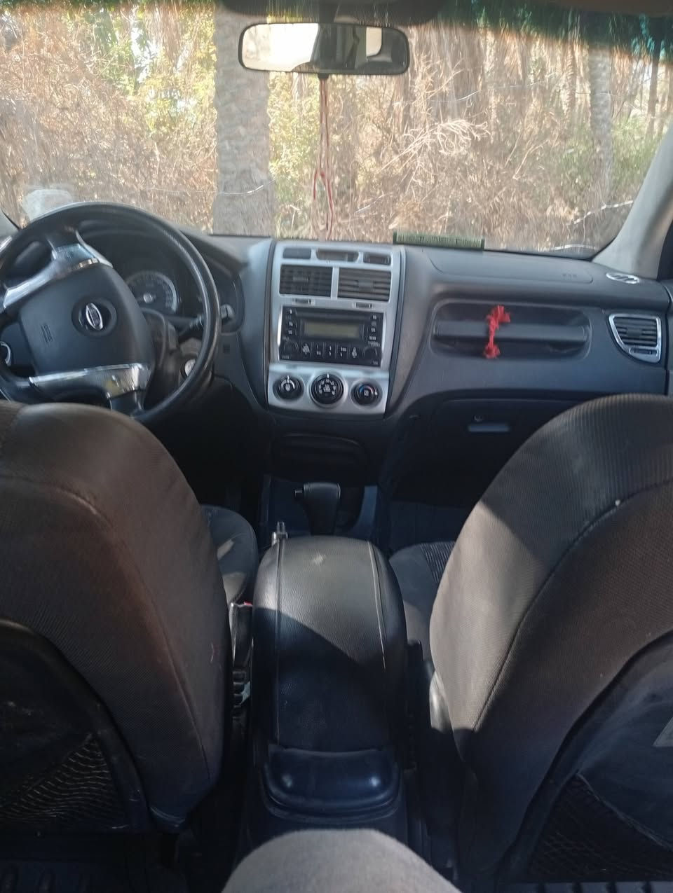 السلام عليكم للبيع سياره كيا سبورتج موديل 2007حجم المكينه 2700سته سلندر كير اوتو السياره جاهزة اي نقص مابيه تبريد ثلج كهربائيات سياره كله شغاله سعره 90ورقه وبيه مجال مكان سياره كربلاء المقدسة قضاء الحسينيه للتواصل عبر الرقم ***********
