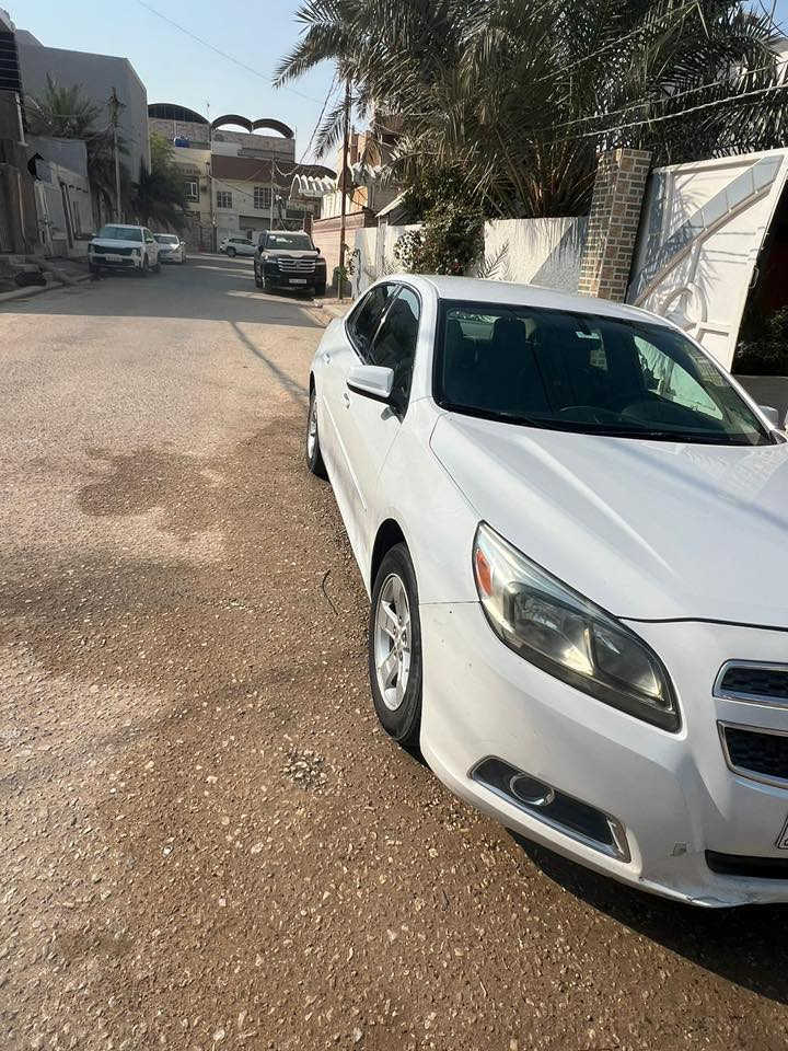 ماليبو 2013 السعر 85 حادث باب ثنين رقم جديد سنويه 2030 ماشيه 190كم***********
