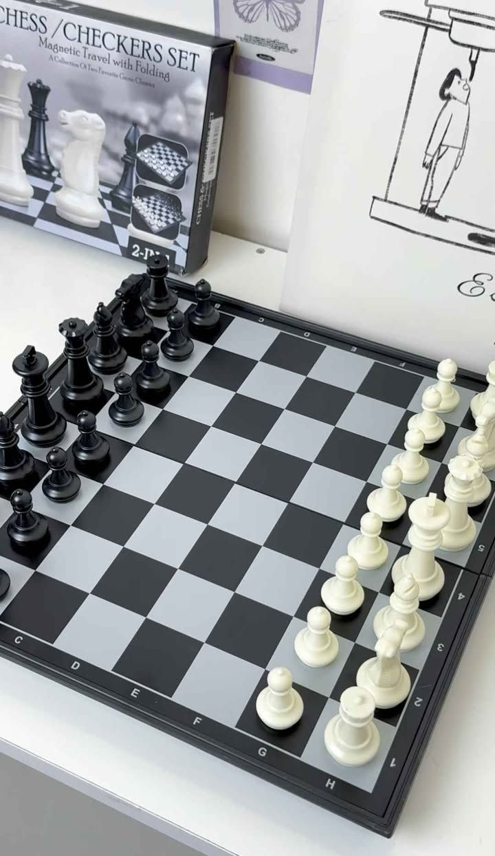 ♟️ لعبة الشطرنج المغناطيسية القابلة للطي

اختبر ذكاءك واستمتع بتحدي ممتع مع أصدقائك أو العائلة!

تصميم مغناطيسي يحافظ على ثبات القطع أثناء اللعب 🔥

يمكن طي الرقعة لتتحول إلى علبة أنيقة لتخزين القطع 🎁

تتوفر بلونين فاخرين (ذهبي فضي) أو (أبيضأسود).

والنسخة البيضاء والسوداء تأتي مع لعبة الداما لمتعة مزدوجة 🎯

لعبة فخمة تجمع بين الترفيه والتفكير الاستراتيجي في آنٍ واحد ✅ بغداد, العراق


**إذا كنت صاحب هذا الإعلان وتريد حذفه لأي سبب، رجاءا أرسل رسالة إلى الدعم الفني**